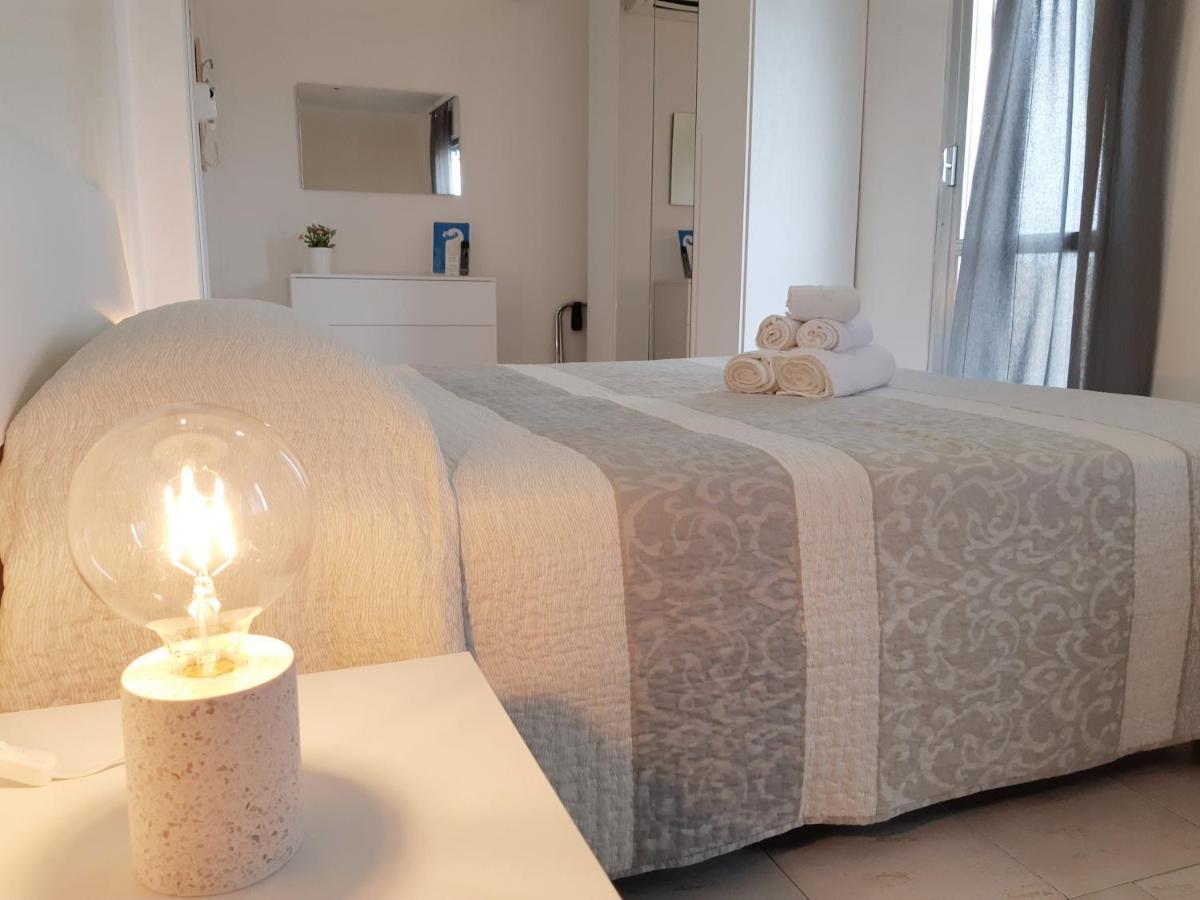 Hotel Mara Римини Экстерьер фото