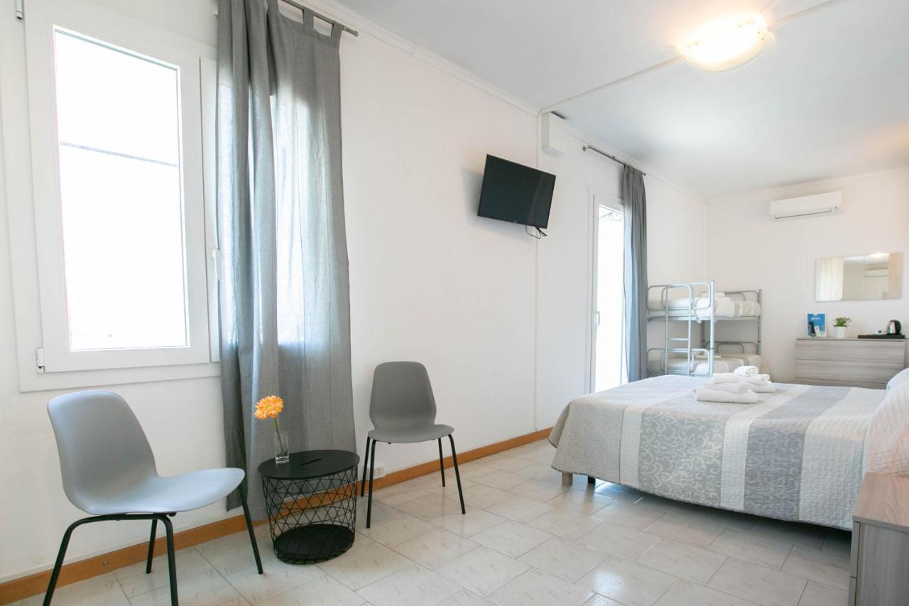Hotel Mara Римини Экстерьер фото