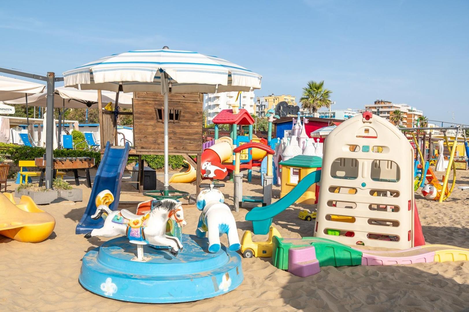 Hotel Mara Римини Экстерьер фото