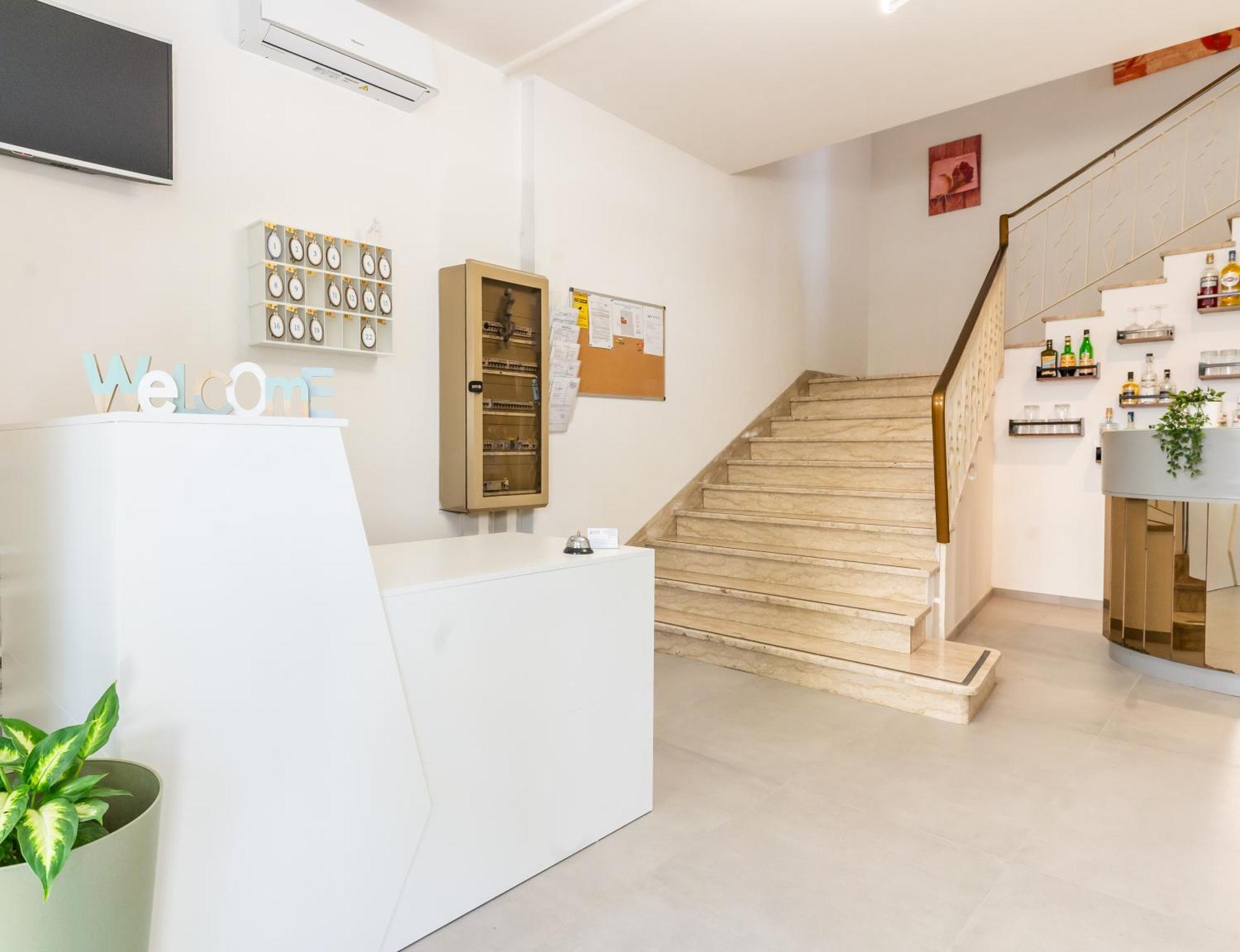 Hotel Mara Римини Экстерьер фото