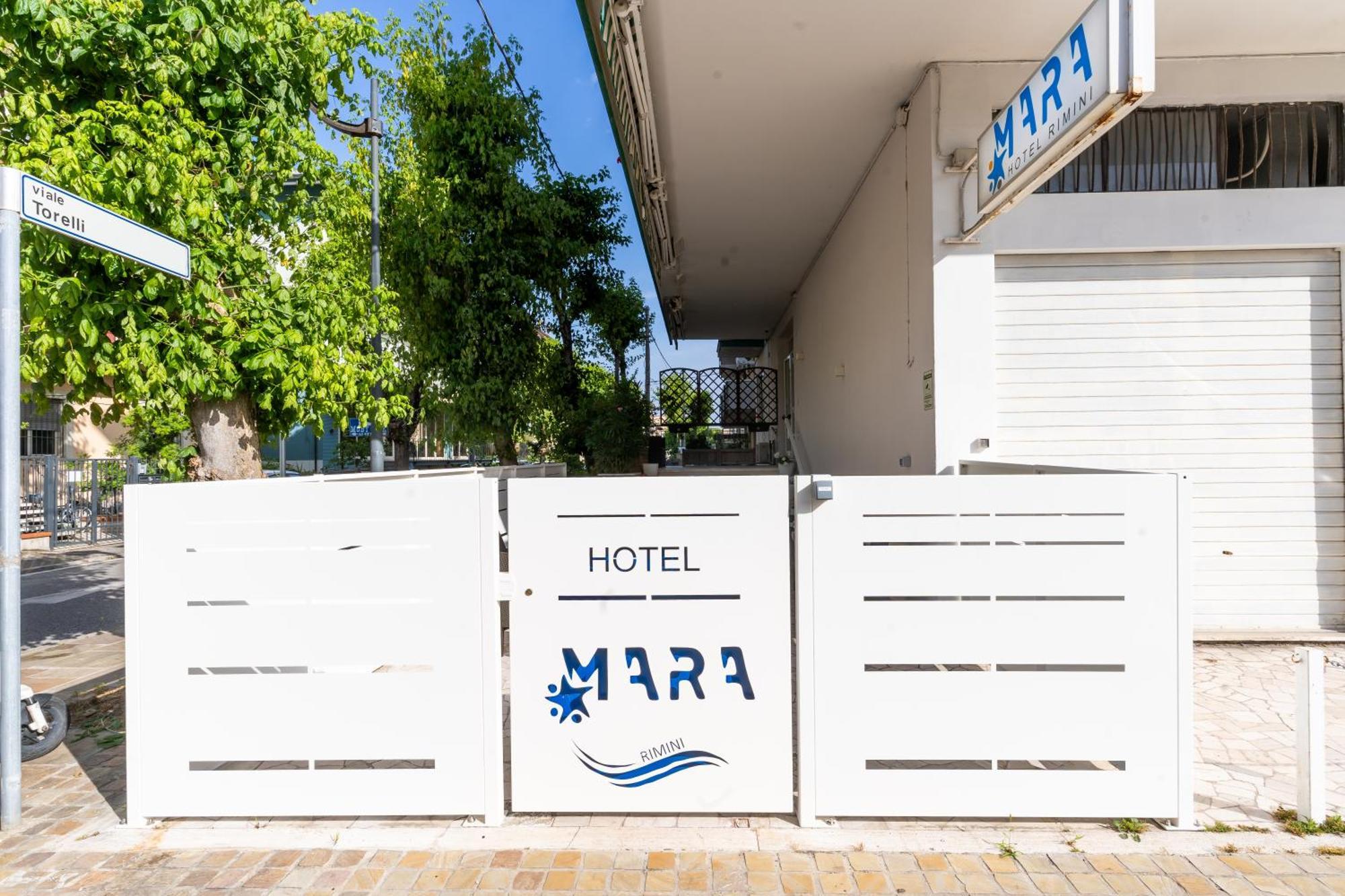 Hotel Mara Римини Экстерьер фото